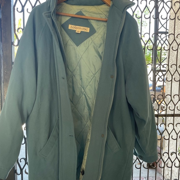 Beautiful and soft jacket, never used. - Picture 3 of 3